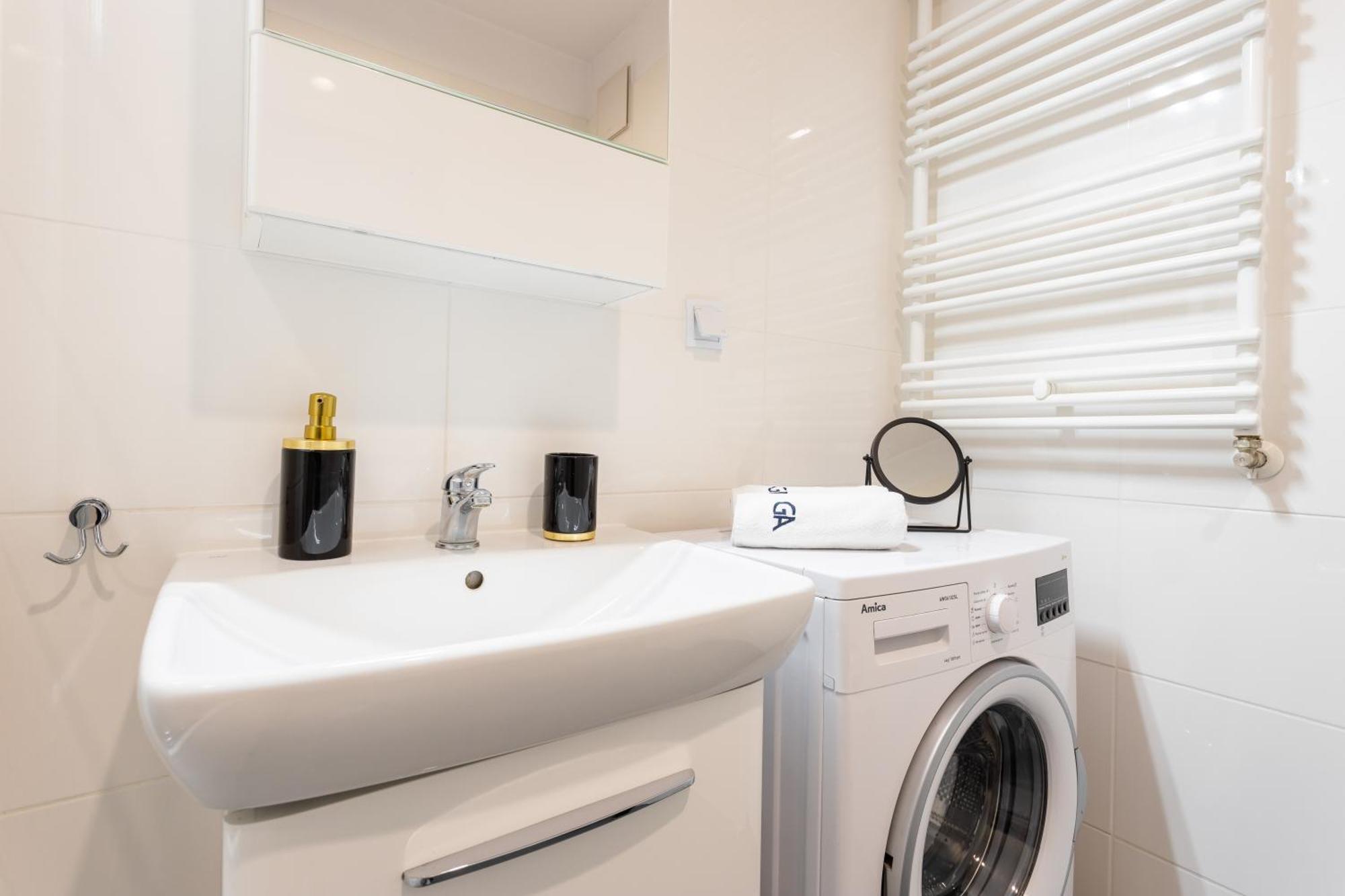 Urban Chic - Pereca - Rondo Onz - Luxury Warsaw Stays - 14 People מראה חיצוני תמונה