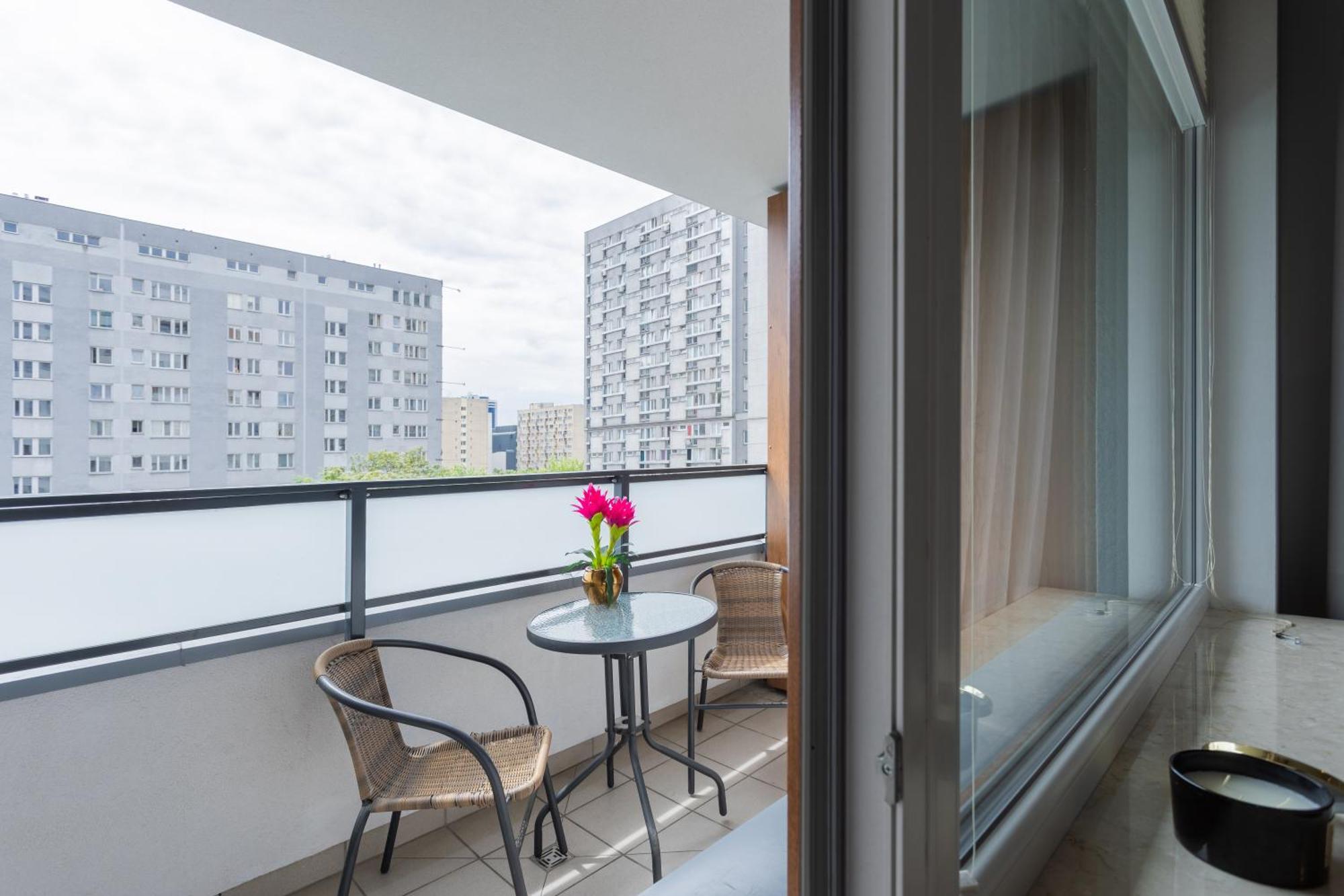 Urban Chic - Pereca - Rondo Onz - Luxury Warsaw Stays - 14 People מראה חיצוני תמונה