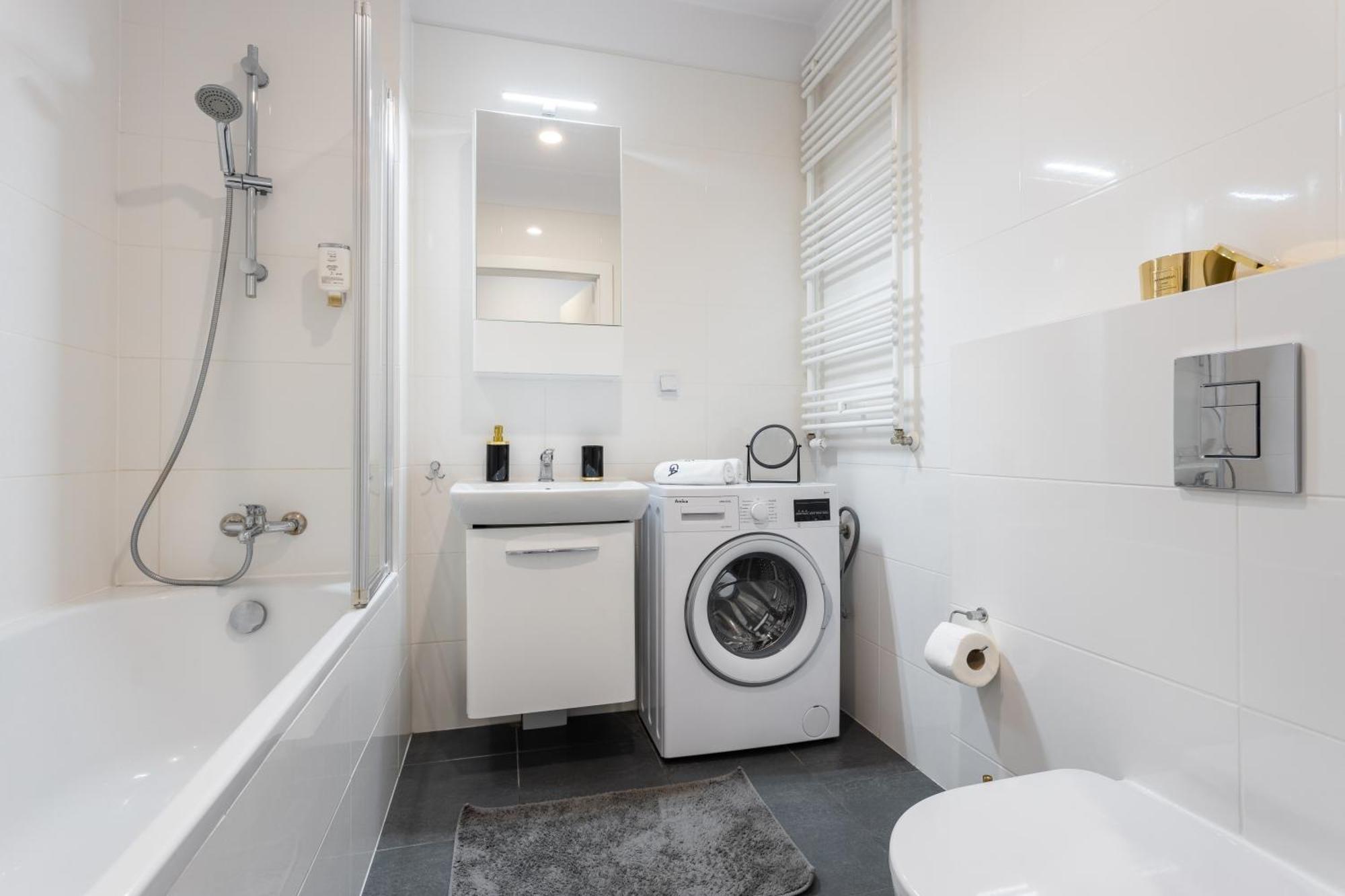 Urban Chic - Pereca - Rondo Onz - Luxury Warsaw Stays - 14 People מראה חיצוני תמונה
